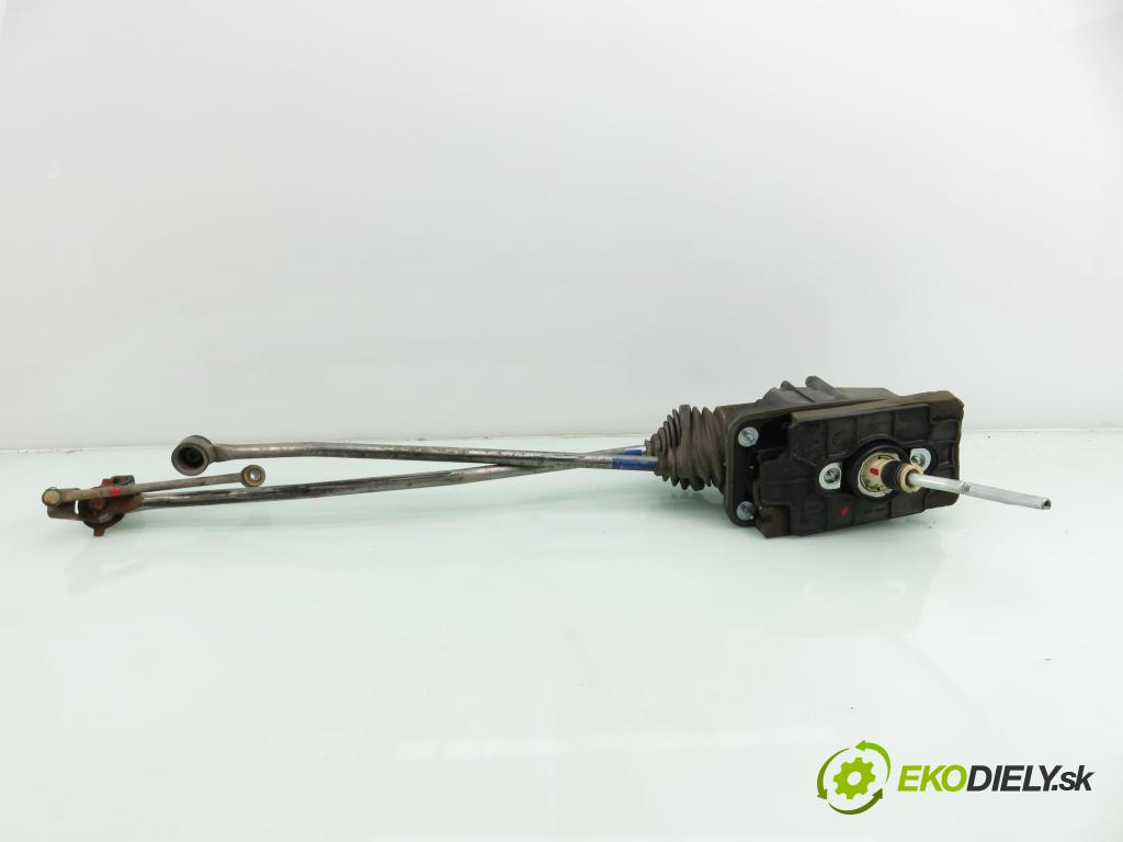 SEAT EXEO (3R2) SEDAN 2010 105,00 2.0 TDI CR 143 - CAGA 1968,00 ZVEDÁK: 8E0711271H ; 8E0711151L