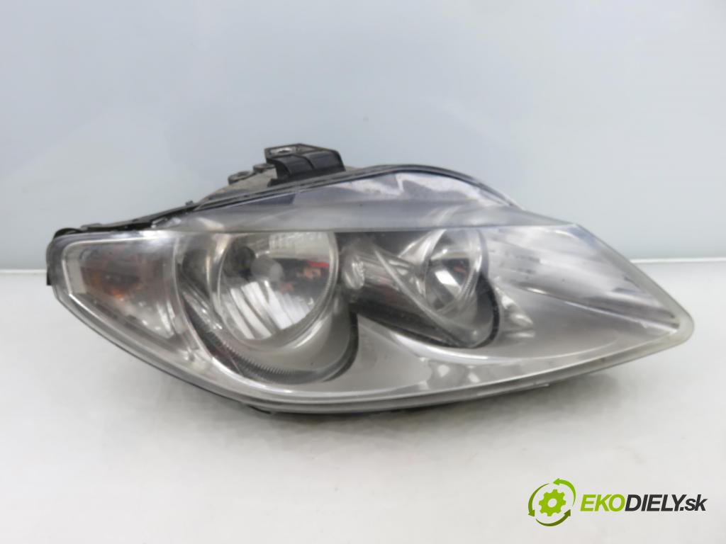 SEAT EXEO (3R2) SEDAN 2010 105,00 2.0 TDI - CAGA 1968,00 Svetlo PP 3R1941006E ; 89320141