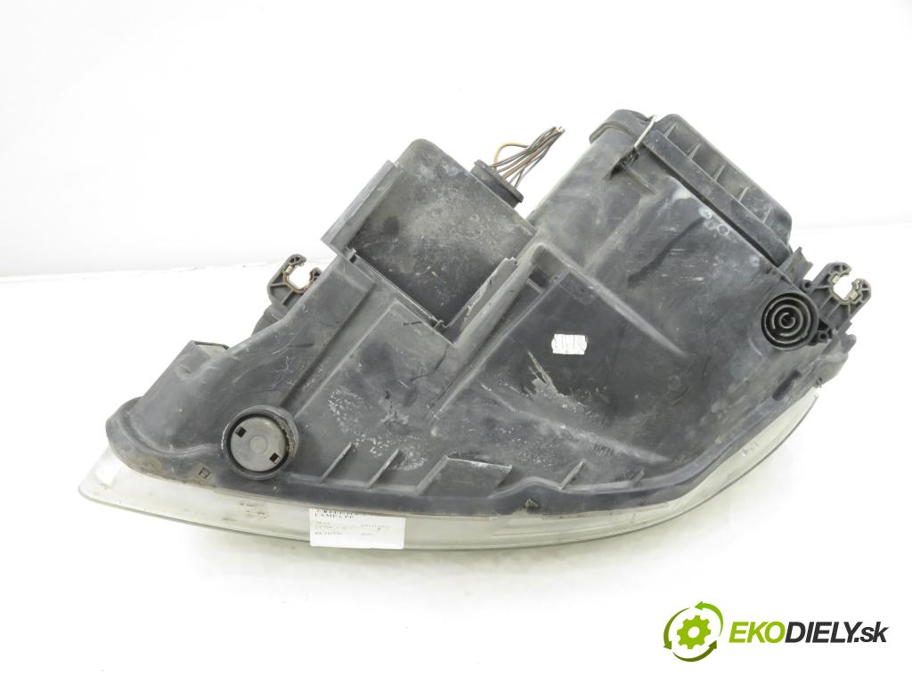 SEAT EXEO (3R2) SEDAN 2010 105,00 2.0 TDI - CAGA 1968,00 Svetlo PP 3R1941006E ; 89320141
