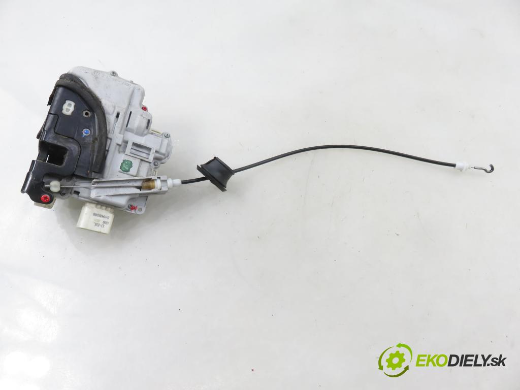 SEAT EXEO (3R2) SEDAN 2010 105,00 2.0 TDI CR 143 - CAGA 1968,00 zámok 8E1837015AB