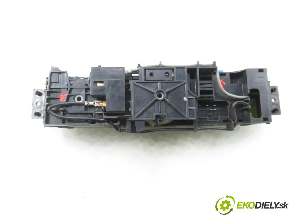 MERCEDES-BENZ SPRINTER 3-t Skrzynia (903) FURGON 2003 60,00 308 CDI - OM 611.987 2148,00 Panel topení A0008306285KZ ; 5HB00805702