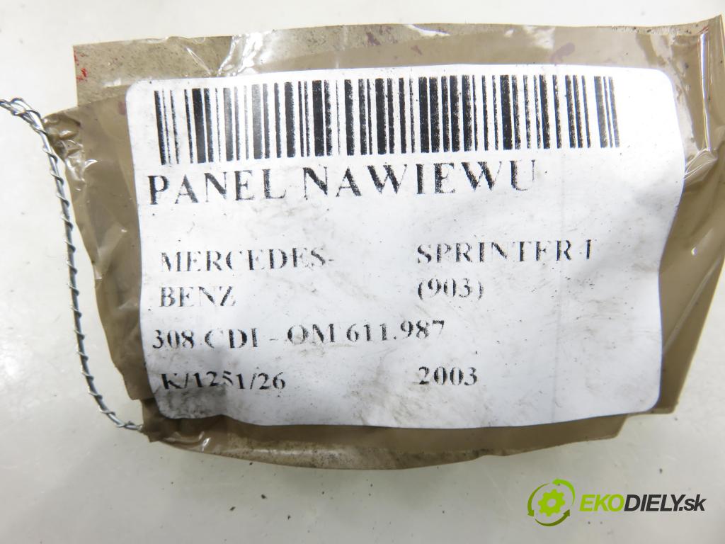 MERCEDES-BENZ SPRINTER 3-t Skrzynia (903) FURGON 2003 60,00 308 CDI - OM 611.987 2148,00 Panel topení A0008306285KZ ; 5HB00805702