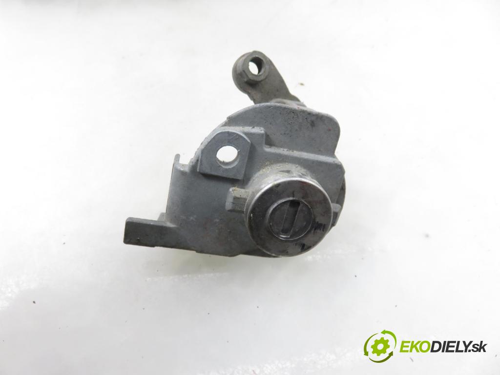MAZDA 5 (CR19) MINIVAN 2006 105,00 2.0 MZR-CD 143 - RF7J 1998,00 spínačka / VLOŽKY 3M513F880AC
