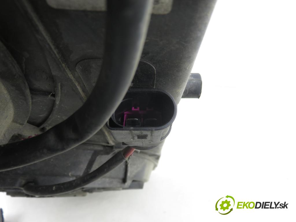 VW SHARAN (7M8, 7M9, 7M6) MINIVAN 2003 110,00 1.8 T 20V - AWC 1781,00 ventilátor chladič PODNEBÍ / VODA 7M3121203 ; Y218A247CA ; 7M3959455A