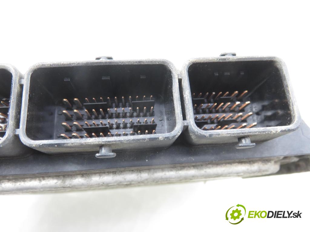 RENAULT MASTER II Skrzynia (FD) FURGON 2008 84,00 2.5 dCi 120 - G9U 724 2464,00 Riadiaca jednotka Motor 0281013364 ; 8200635663 ; 8200833387