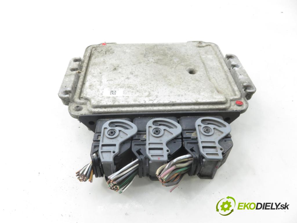 RENAULT MASTER II Skrzynia (FD) FURGON 2008 84,00 2.5 dCi 120 - G9U 724 2464,00 Riadiaca jednotka Motor 0281013364 ; 8200635663 ; 8200833387
