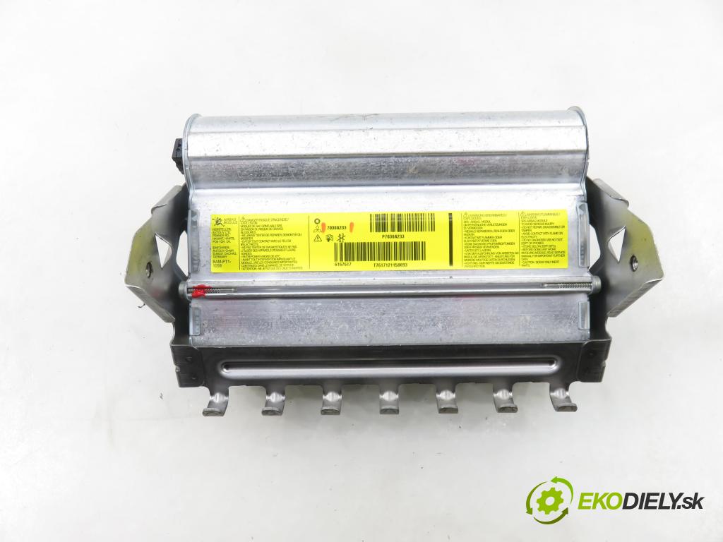 MITSUBISHI COLT VI (Z3_A, Z2_A) HB 2012 55,00 1.1 - 3A91 1124,00 AirBag air BAG CESTUJÍCÍ: 7030A233