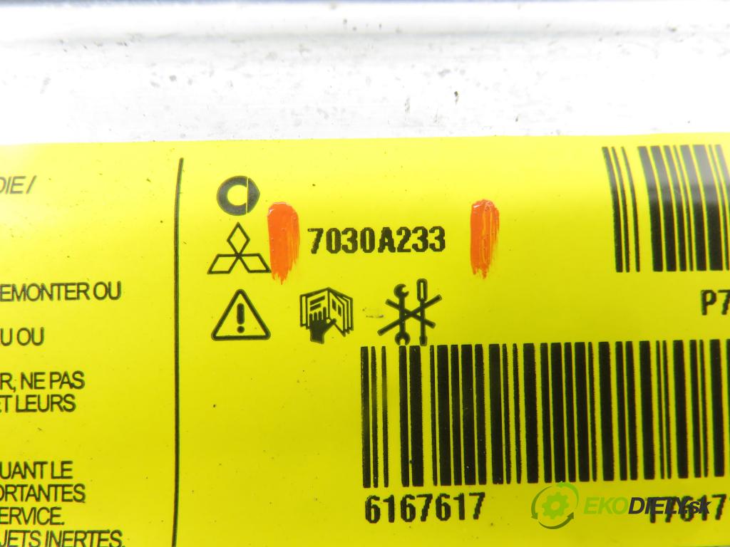 MITSUBISHI COLT VI (Z3_A, Z2_A) HB 2012 55,00 1.1 - 3A91 1124,00 AirBag air BAG CESTUJÍCÍ: 7030A233