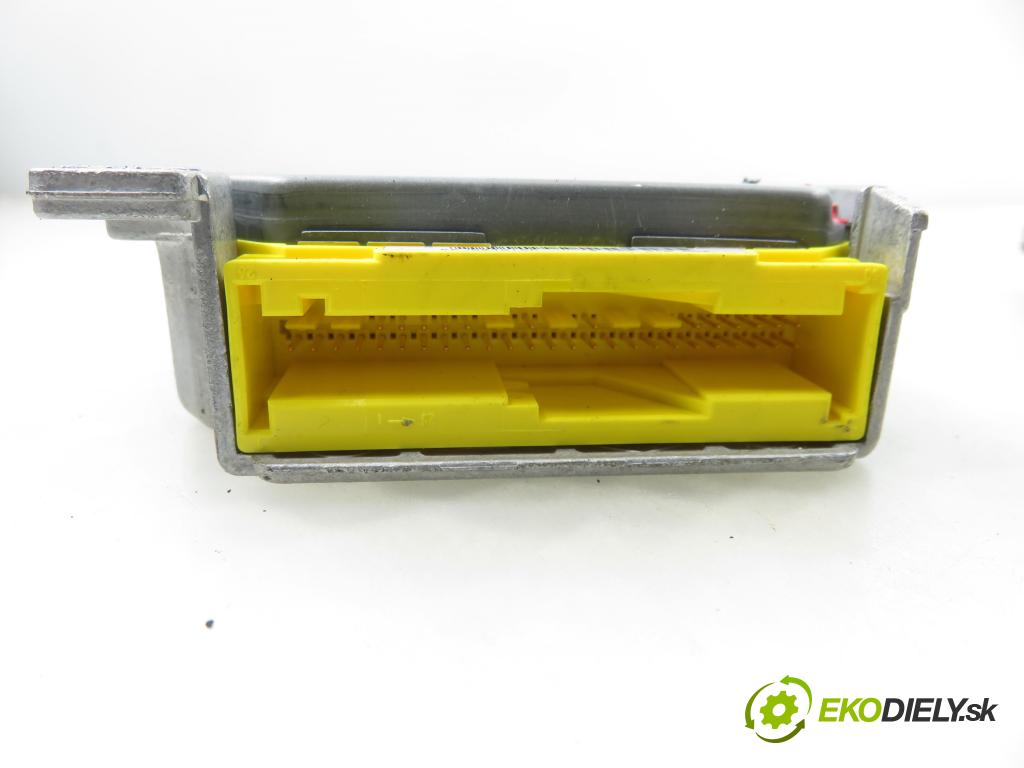 MITSUBISHI COLT VI (Z3_A, Z2_A) HB 2012 55,00 1.1 - 3A91 1124,00 MODUL air BAG 0285010692 ; 8635A224