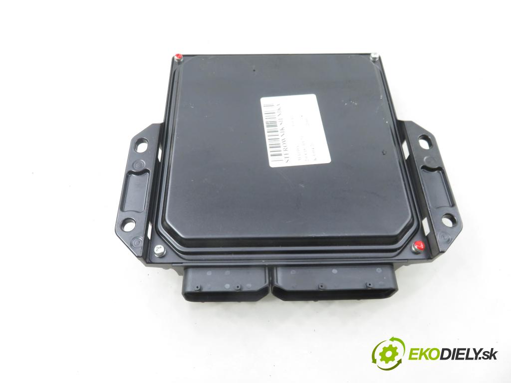 MAZDA 5 (CR19) MINIVAN 2006 105,00 2.0 MZR-CD 143 - RF7J 1998,00 Riadiaca jednotka Motor 2758006457 ; RF7N18881K