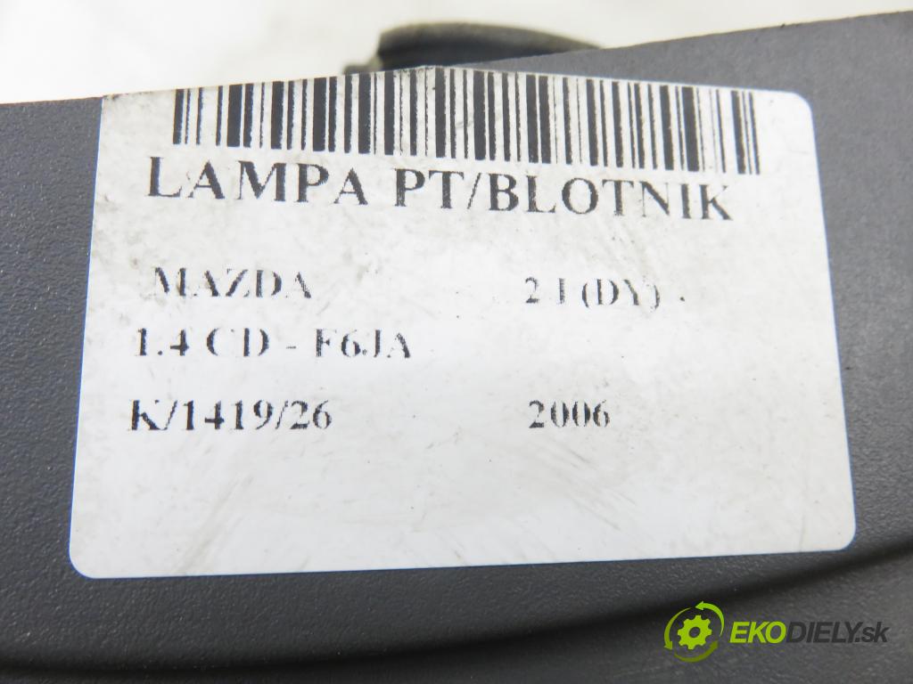 MAZDA 2 (DY) HB 2006 50,00 1.4 CD - F6JA 1399,00 Svetlo pravé zadné 6M7113404AF