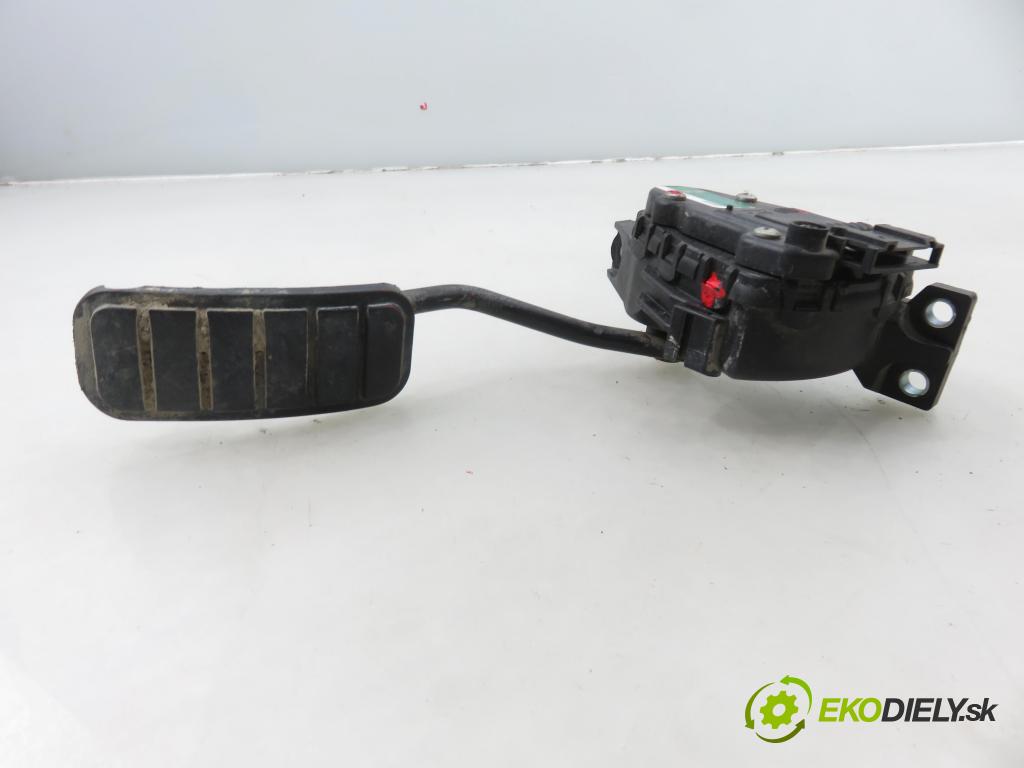 RENAULT MASTER II Skrzynia (FD) FURGON 2008 84,00 2.5 dCi 120 - G9U 724 2464,00 Potenciometer plynu 8200724059 ; 6PV00811904 (Potenciometer plynového pedálu)