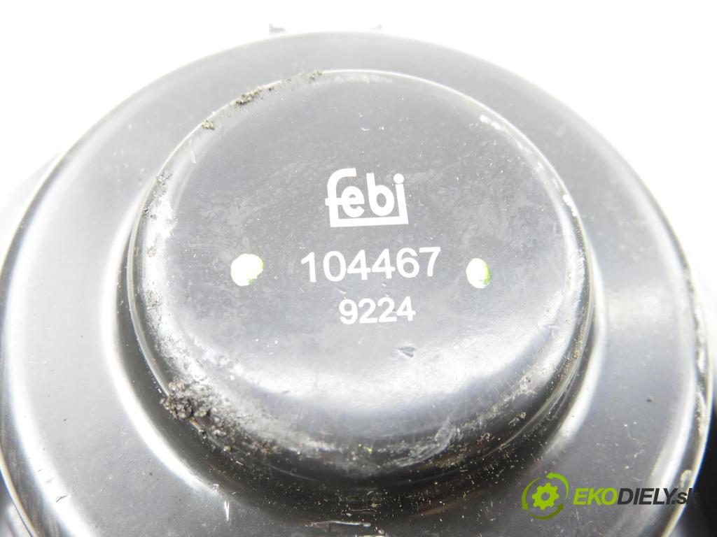 VW NEW BEETLE (9C1, 1C1) HB 2001 66,00 1.9 TDI 90 - ALH 1896,00 Ventilátor vetráku 104467
