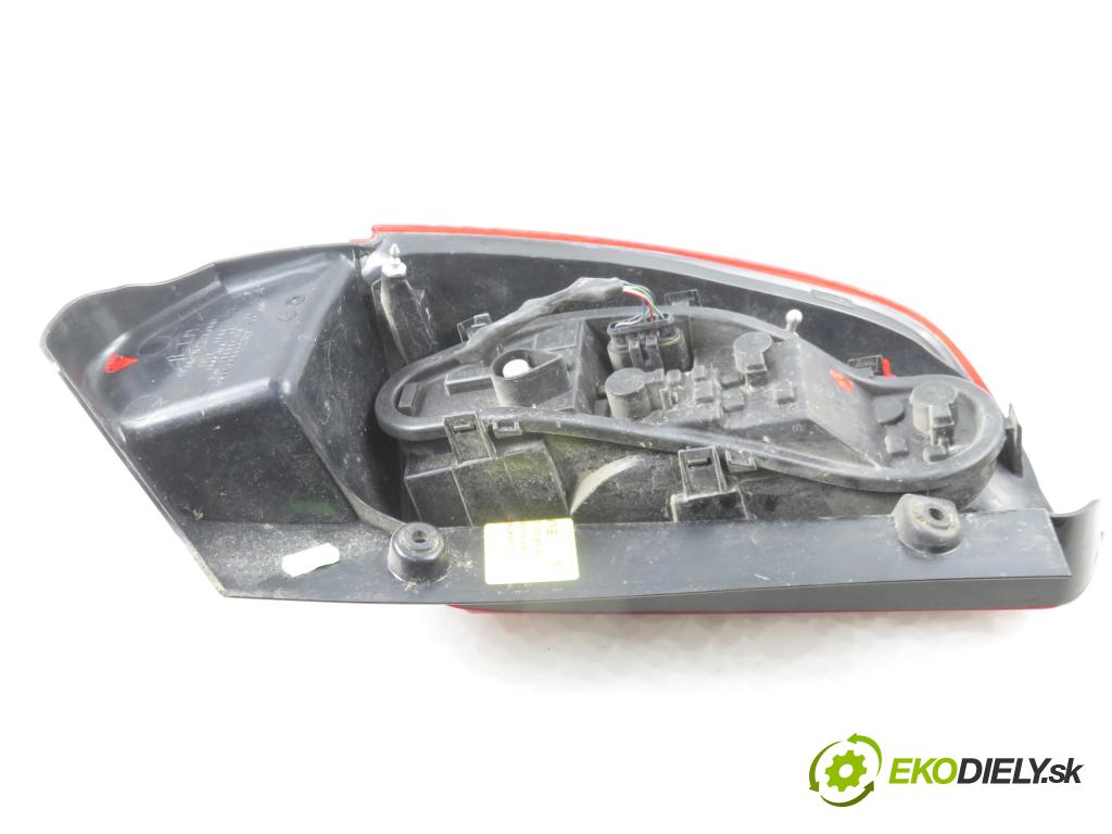 MITSUBISHI COLT VI (Z3_A, Z2_A) HB 2012 55,00 1.1 - 3A91 1124,00 Svetlo ľavé zadné 8330A479