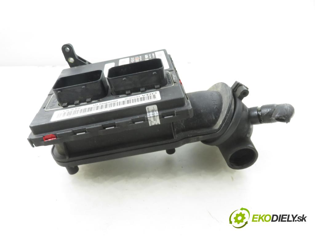 MERCEDES-BENZ KLASA A (W168) HB 2000 75,00 1.6 102 A 160  M 166.960 1598,00 Riadiaca jednotka Motor A0285453832