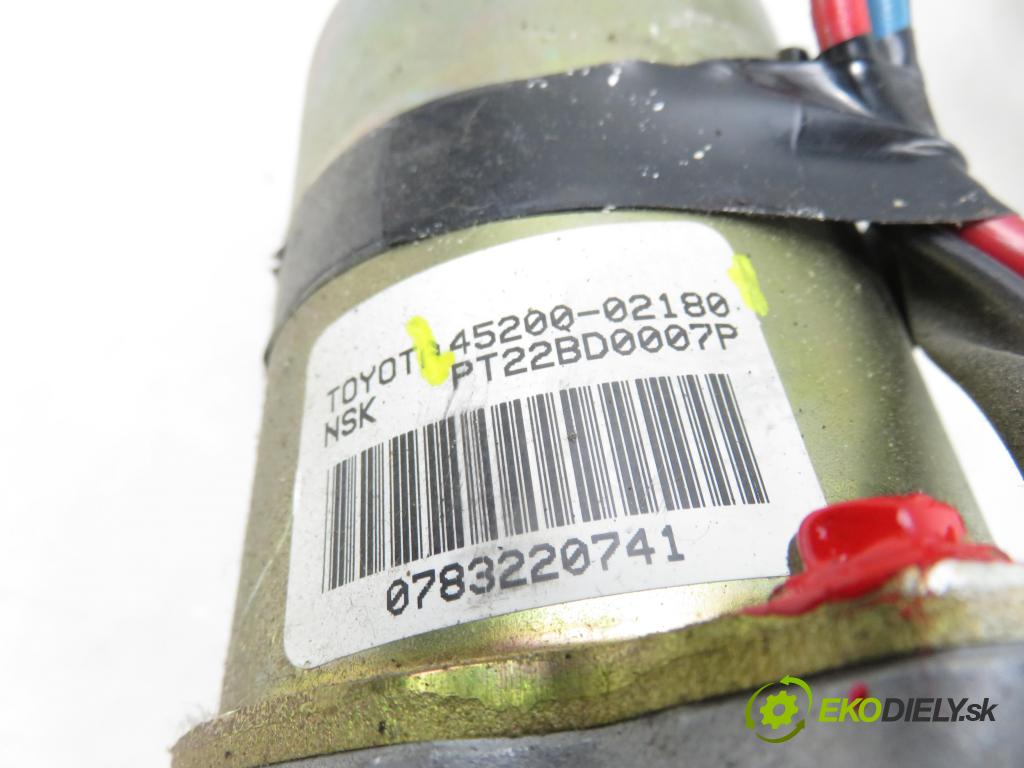 TOYOTA COROLLA (_E12_) HB 2003 66,00 2.0 D-4D (CDE120R_, CDE120L_) - 1CD-FTV 1995,00 SLOUPEC / PODPORA elektrický 8965002010 ; 4520002180