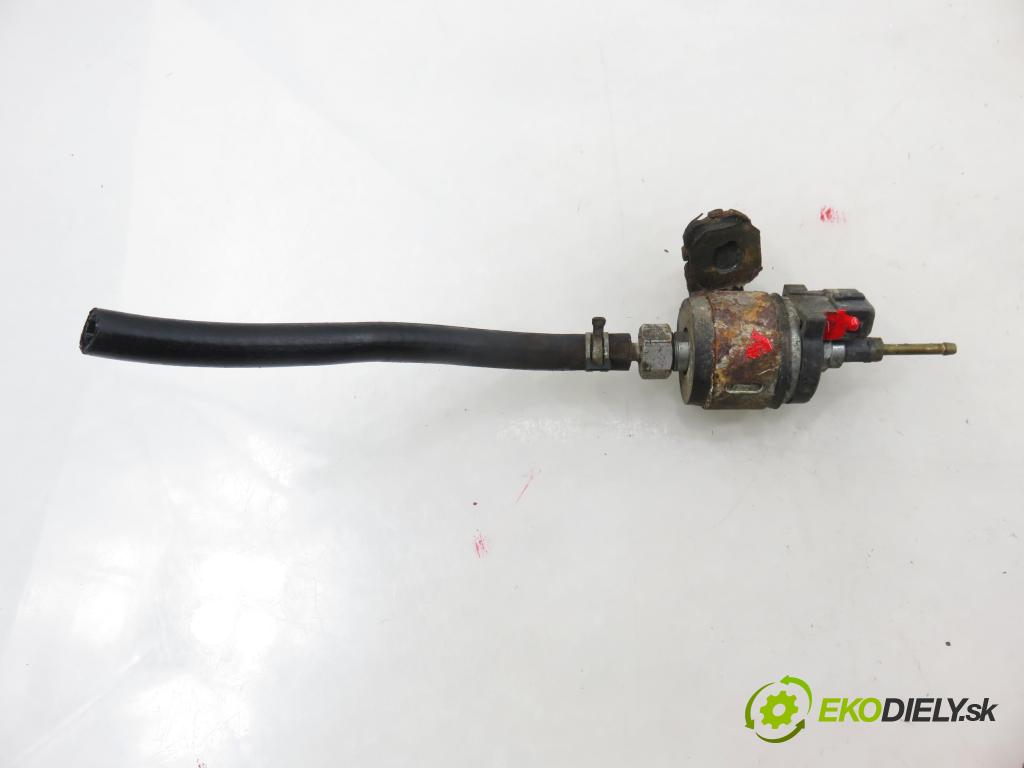 TOYOTA COROLLA (_E12_) HB 2003 66,00 2.0 D-4D 1995,00 Pumpa paliva 