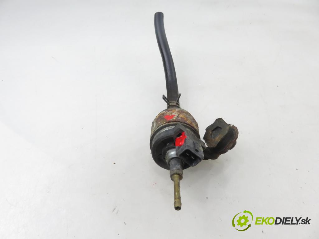 TOYOTA COROLLA (_E12_) HB 2003 66,00 2.0 D-4D 1995,00 Pumpa paliva