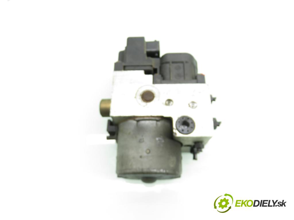 AUDI A4 Avant (8D5, B5) KOMBI 1997 81,00 1.9 TDI - AFN 1896,00 Pumpa ABS 0273004132 ; 0265216411 ; 8E0814111 (Pumpa ABS)