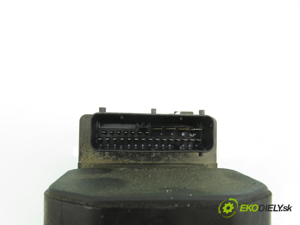 AUDI A4 Avant (8D5, B5) KOMBI 1997 81,00 1.9 TDI - AFN 1896,00 Pumpa ABS 0273004132 ; 0265216411 ; 8E0814111 (Pumpa ABS)