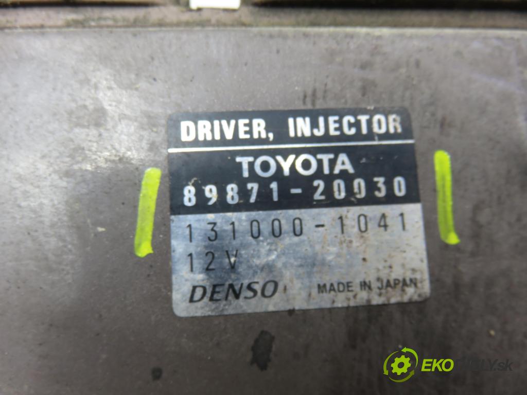 TOYOTA COROLLA (_E12_) HB 2003 66,00 2.0 D-4D (CDE120R_, CDE120L_) - 1CD-FTV 1995,00 Riadiaca jednotka vstreku 8987120030 ; 1310001041