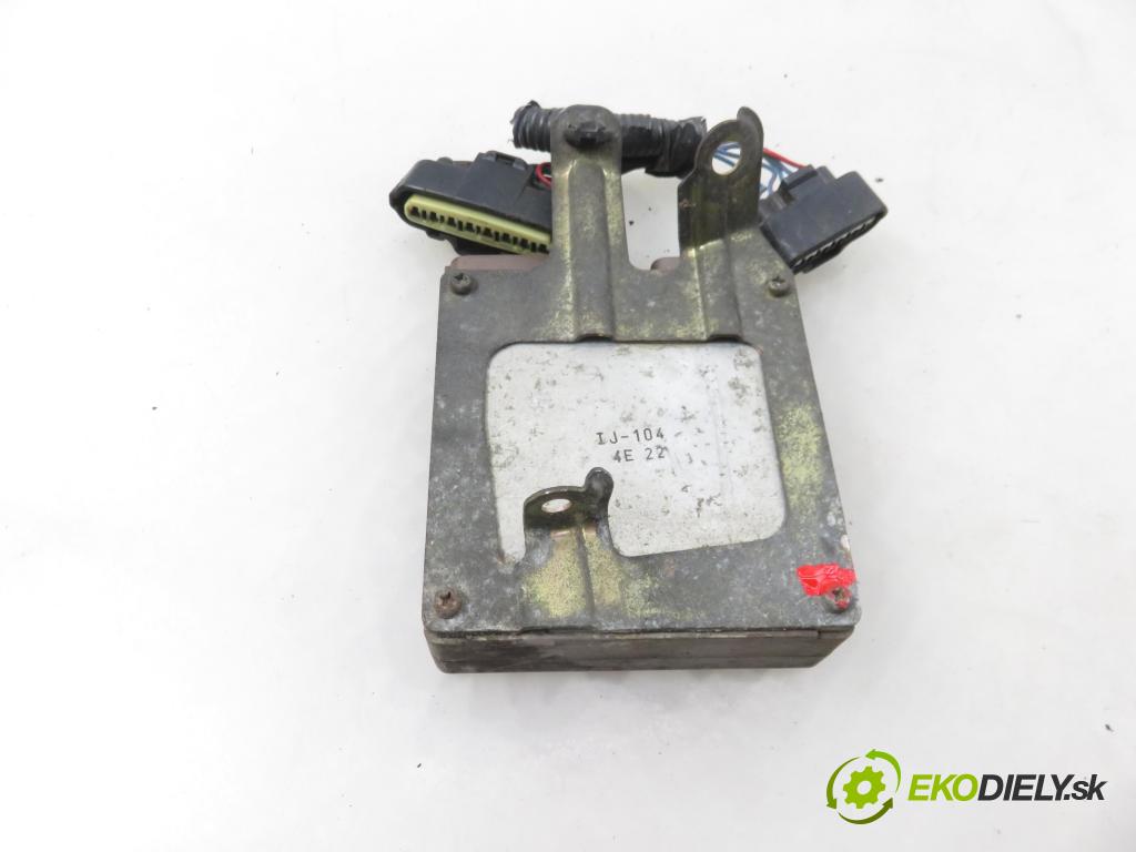 TOYOTA COROLLA (_E12_) HB 2003 66,00 2.0 D-4D (CDE120R_, CDE120L_) - 1CD-FTV 1995,00 Riadiaca jednotka vstreku 8987120030 ; 1310001041