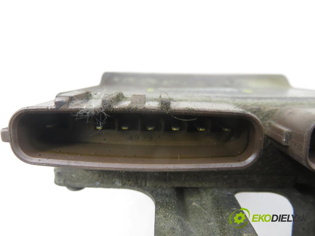 TOYOTA COROLLA (_E12_) HB 2003 66,00 2.0 D-4D (CDE120R_, CDE120L_) - 1CD-FTV 1995,00 Riadiaca jednotka vstreku 8987120030 ; 1310001041