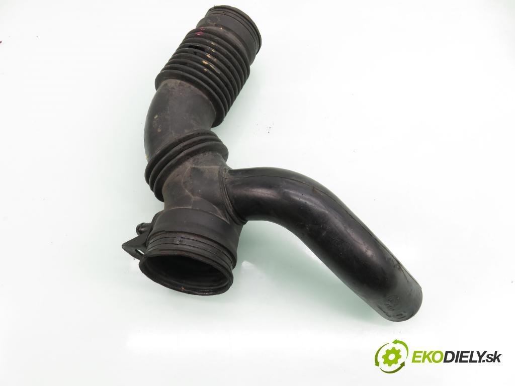 RENAULT MEGANE II (BM0/1_, CM0/1_) HB 2007 82,00 1.6 16V - K4M 812 1598,00 Rúra prívodu vzduchu 8200186822 ; 8200186822G