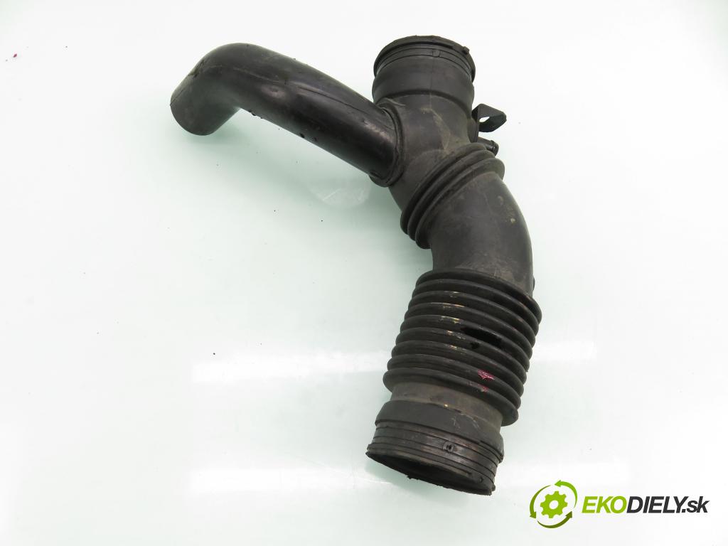 RENAULT MEGANE II (BM0/1_, CM0/1_) HB 2007 82,00 1.6 16V - K4M 812 1598,00 Rúra prívodu vzduchu 8200186822 ; 8200186822G