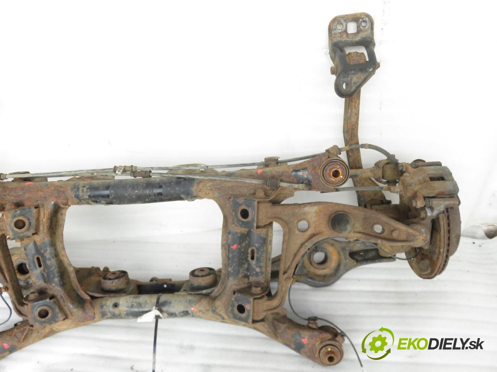 SUZUKI GRAND VITARA II (JT, TE, TD) SUV 2009 103,00 2.0 (JB420) - J20A 1995,00 ZADNÍ: