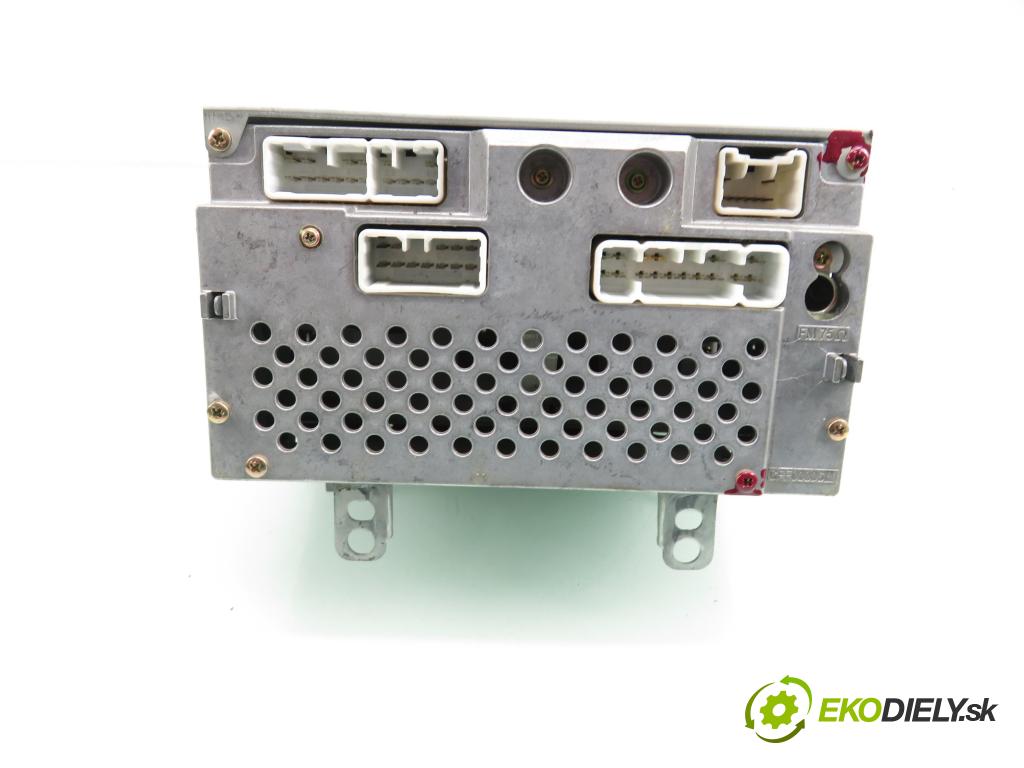 TOYOTA COROLLA (_E12_) HB 2003 71,00 1.4 VVT-i (ZZE120_) - 4ZZ-FE 1398,00 RADIO Modul 8612002250