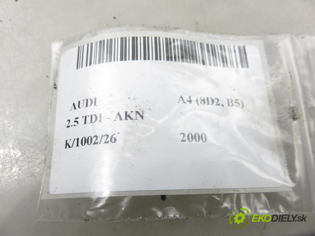AUDI A4 (8D2, B5) SEDAN 2000 110,00 2.5 TDI - AKN 2496,00 uchycení převodovky 8D0399114AH