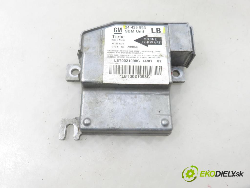 OPEL CORSA C (X01) HB 2003 55,00 1.2 16V 75 - Z 12 XE 1199,00 MODUL air BAG 24439953LB