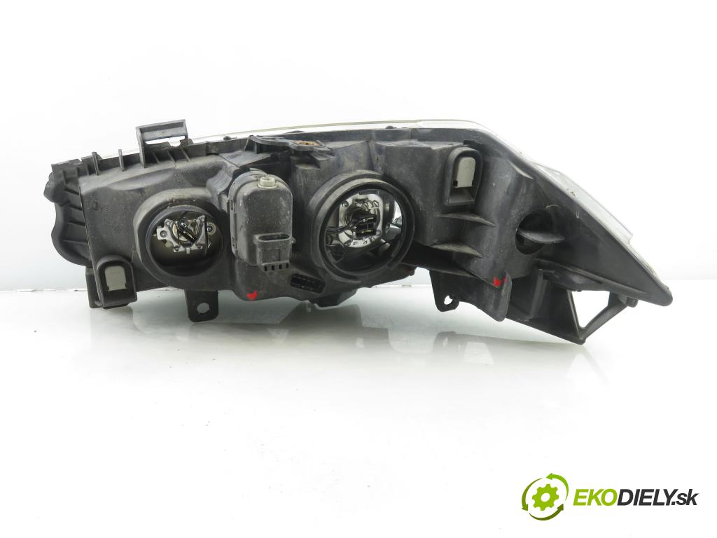 RENAULT MEGANE II Kombi (KM0/1_) KOMBI 2005 88,00 1.9 dCi 120 - F9Q 800 1870,00 Svetlo PP 8200073221J