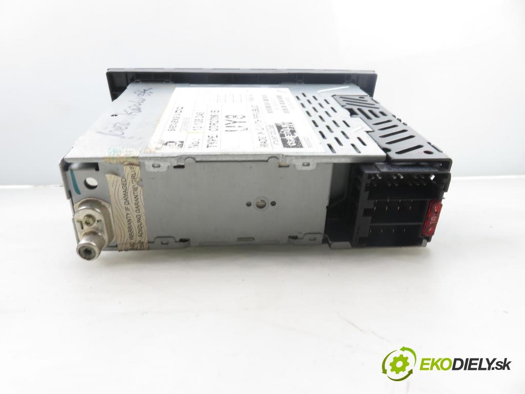 OPEL VECTRA C (Z02) SEDAN 2003 90,00 1.8 16V - Z 18 XE 1796,00 RADIO CD 13138246