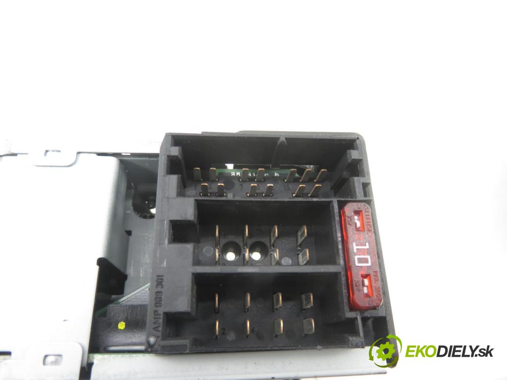 OPEL VECTRA C (Z02) SEDAN 2002 81,00 1.8 - Z 18 XEL 1796,00 RADIO 24441224 ; 330886636
