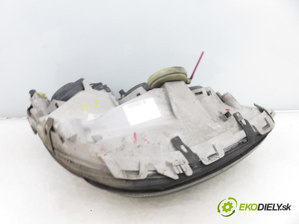 MERCEDES-BENZ KLASA A (W168) HB 1996 75,00 1.6 102 A 160  M 166.960 1598,00 Svetlo LP 1688200161 ; 0301152201