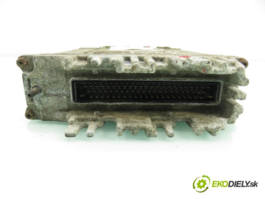 VW POLO CLASSIC (6V2) HB 1998 66,00 90 1.9 TDI - AHU 1896,00 Riadiaca jednotka Motor 028906021DK ; 0281001483