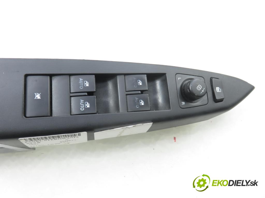 OPEL ANTARA A (L07) SUV 2012 135,00 2.2 CDTi 4x4 - A 22 DMH 2231,00 Panel ovládania okien