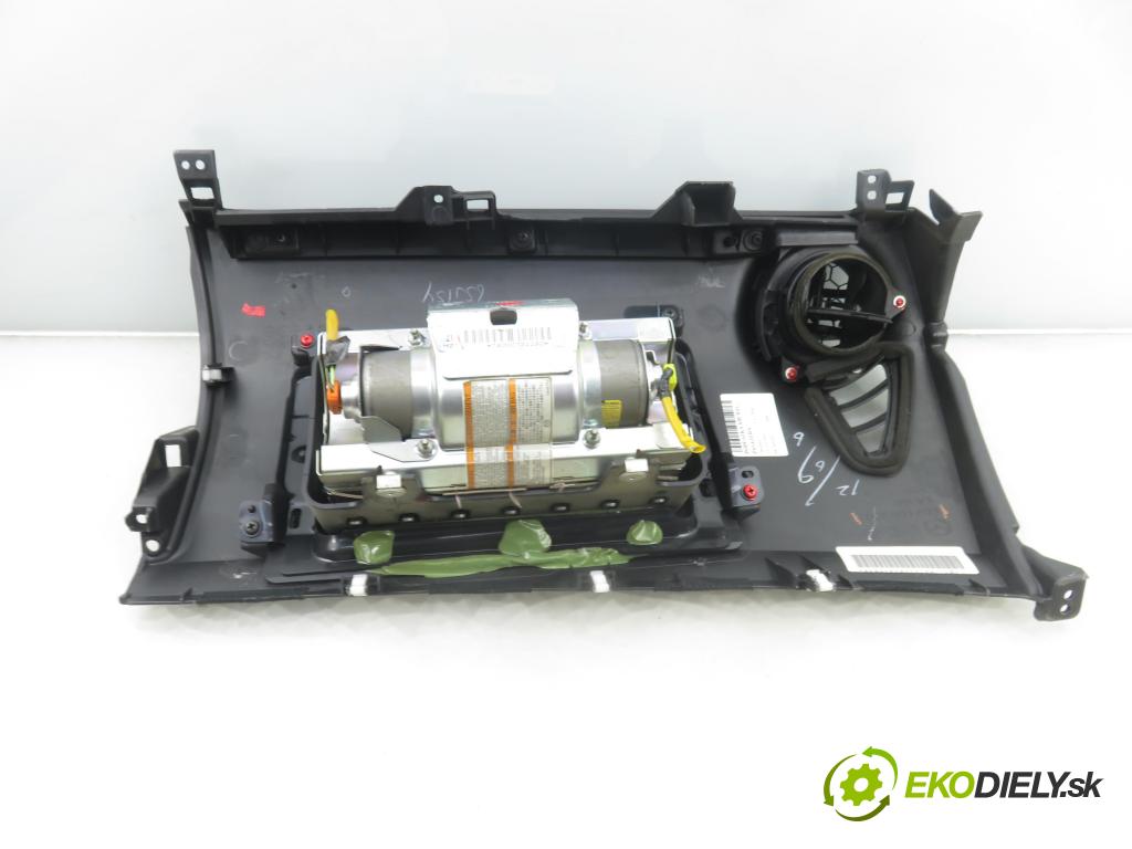 MAZDA CX-7 (ER) SUV 2008 182,00 2.3 - L3-VDT 2261,00 AirBag air BAG CESTUJÍCÍ: EG2160350 ; EG21H21