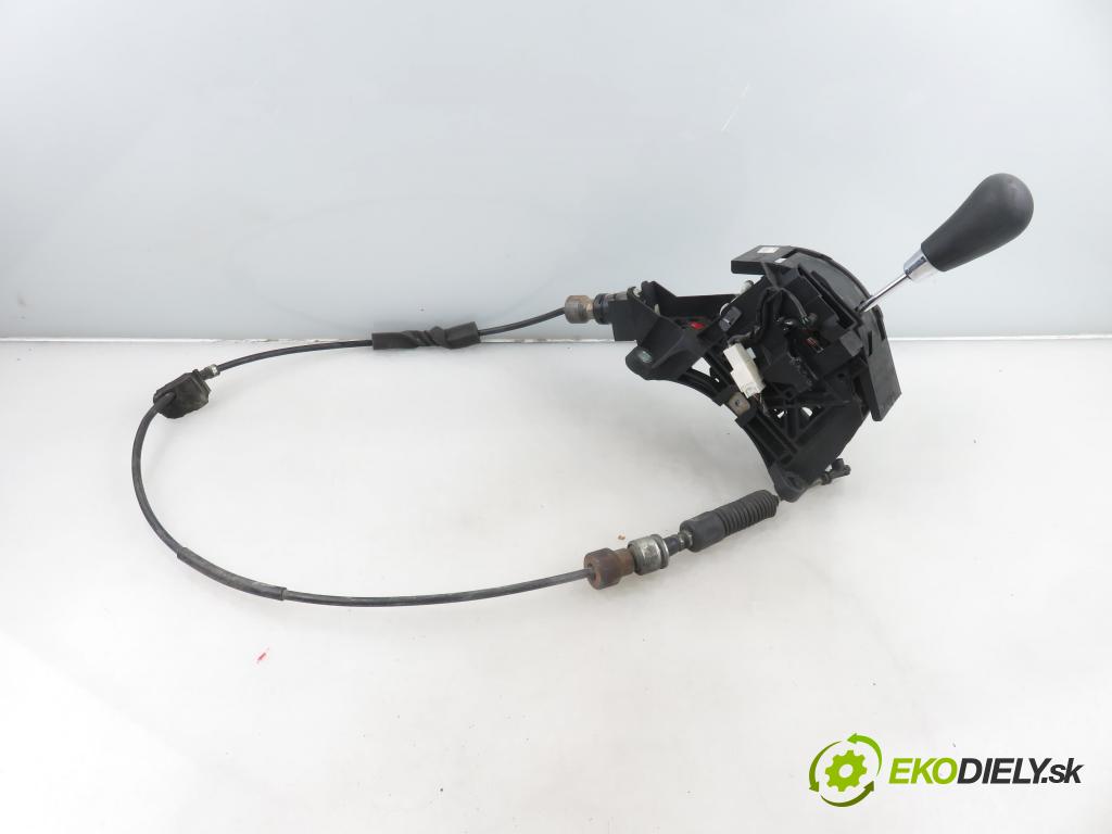 MAZDA CX-7 (ER) SUV 2008 182,00 2.3 244 - L3-VDT 2261,00 ZVEDÁK: 75C351