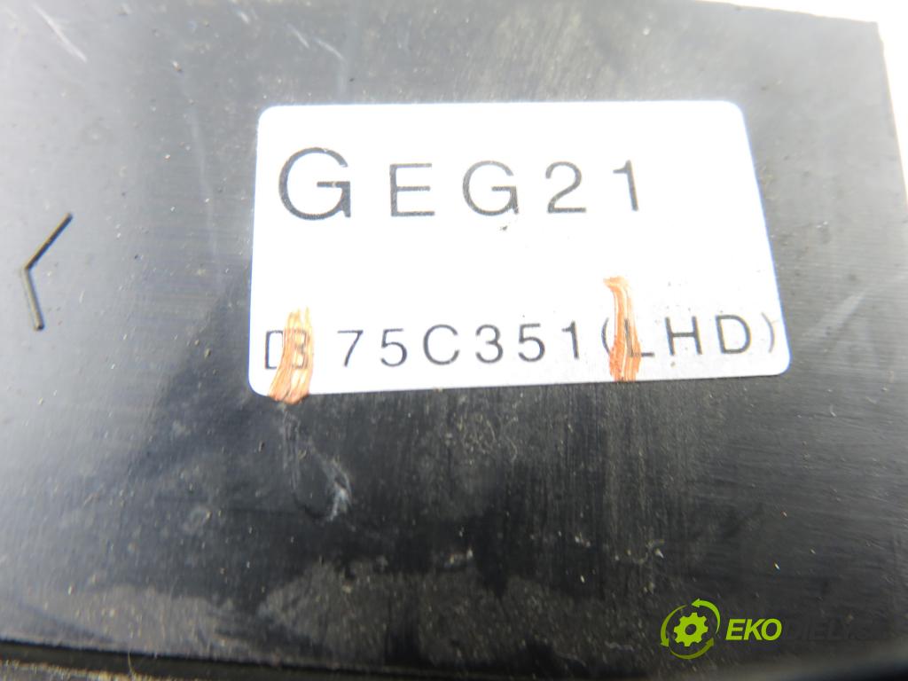MAZDA CX-7 (ER) SUV 2008 182,00 2.3 244 - L3-VDT 2261,00 ZVEDÁK: 75C351