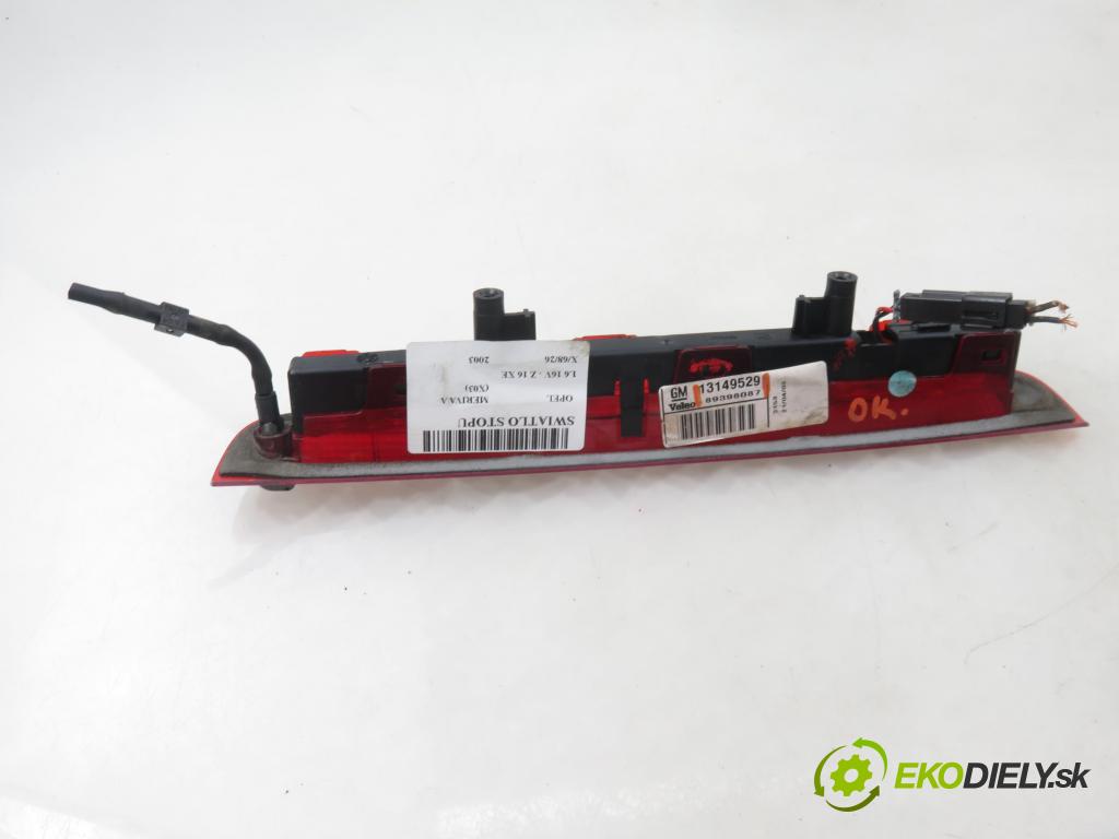 OPEL MERIVA A nadwozie wielkoprzestrzenne (MPV) (X03) HB 2003 74,00 1.6 16V - Z 16 XE 1598,00 SVĚTLO bŕzd 13149529 ; 89398087