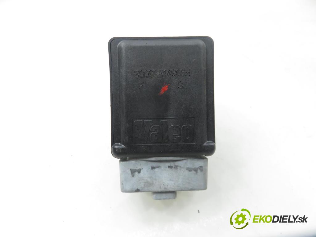 RENAULT MEGANE II Kombi (KM0/1_) KOMBI 2006 110,00 2.0 dCi - M9R 700 1995,00 blokáda tyče volantu 8200468515 ; E0160200