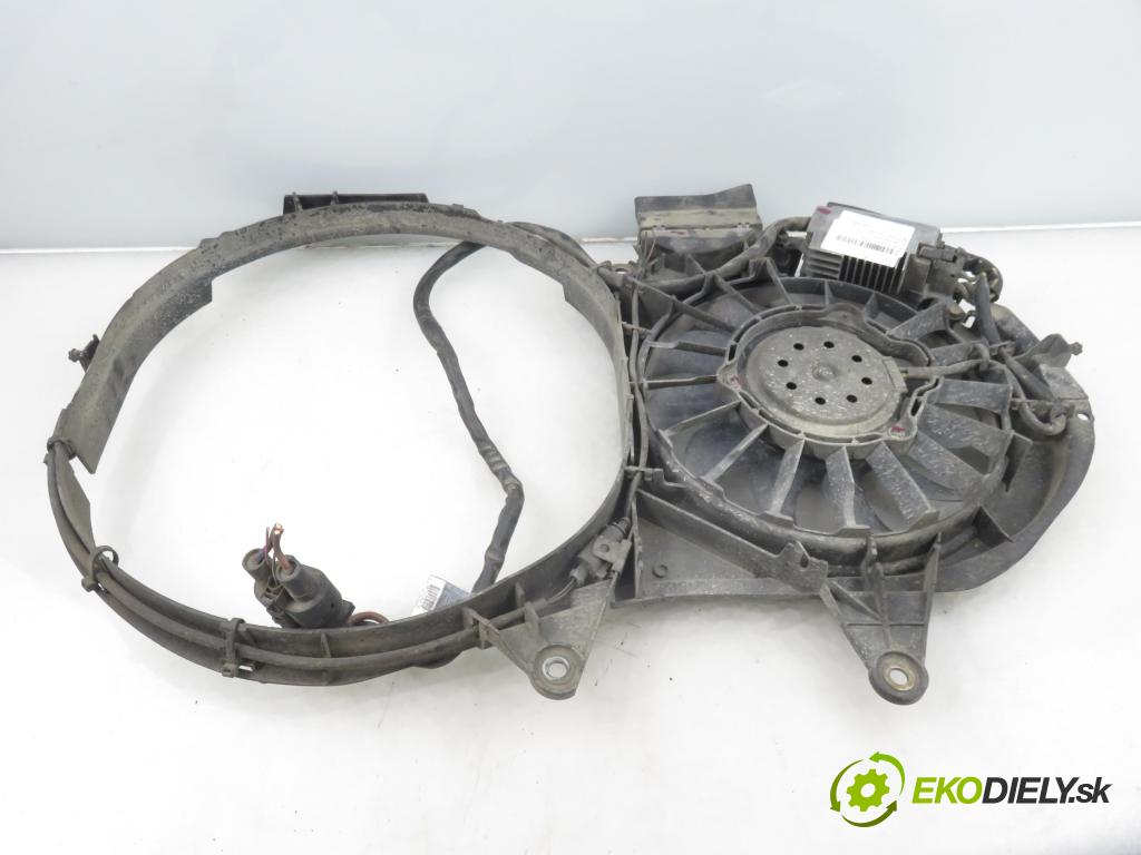 AUDI A4 (8E2, B6) SEDAN 2001 74,00 1.9 TDI - AVB 1896,00 Ventilátor chladič klíma/voda