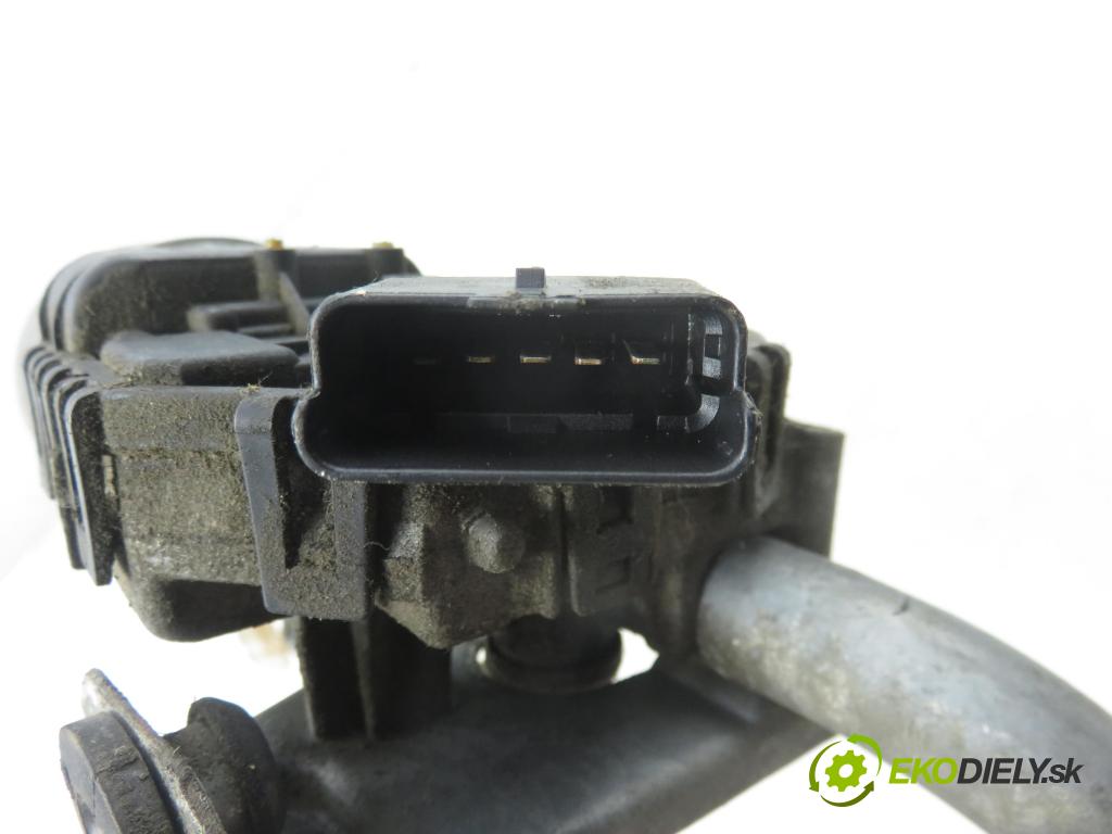 RENAULT CLIO II (BB_, CB_) HB 2003 50,00 1.5 dCi 68 - K9K 714 1461,00 Motorček stieračov 8200258327 ; 3397020622