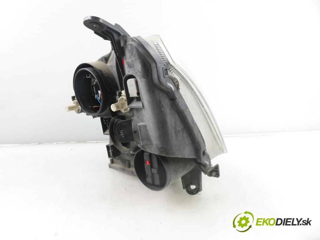 OPEL MERIVA A nadwozie wielkoprzestrzenne (MPV) (X03) HB 2003 74,00 1.6 16V - Z 16 XE 1598,00 světlo PP 93321053
