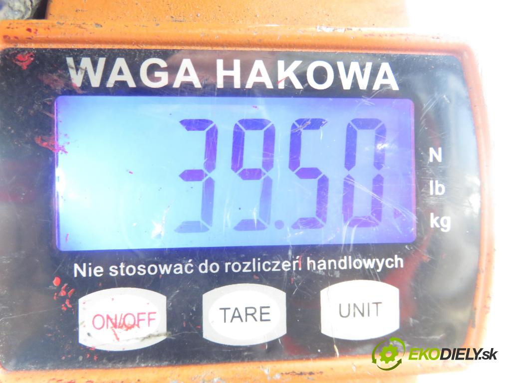 VW GOLF IV (1J1) HB 1998 74,00 1.6 - AKL 1595,00 výztuha zadní část ABS