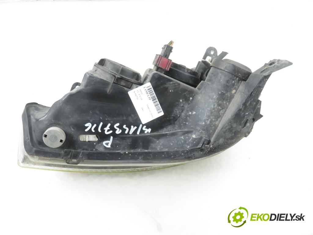 OPEL CORSA C (X01) HB 2003 55,00 1.2 16V 75 - Z 12 XE 1199,00 Svetlo PP 09114330