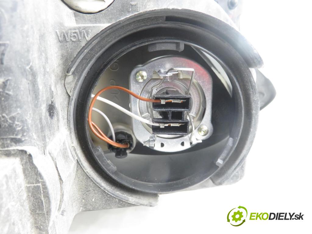 OPEL CORSA C (X01) HB 2003 55,00 1.2 - Z 12 XE 1199,00 světlo LP 09114329
